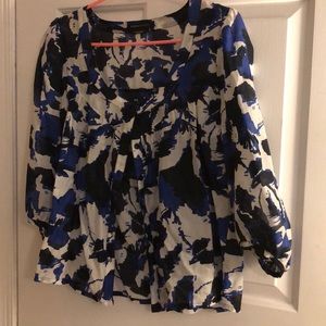 Beautiful BCBG MAXAZRIA top